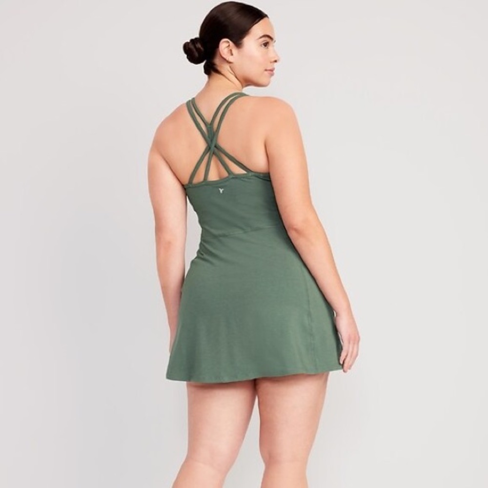 NWOT Old Navy Green PowerChill Athletic Dress